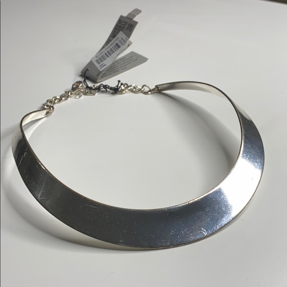 Silver plated hard necklace